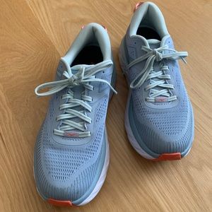 Very gently used Hoka sneakers. Wore for less than one week, but don’t need now.